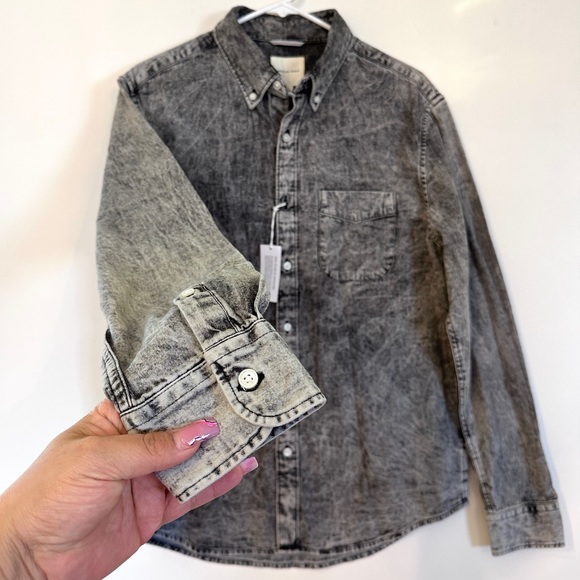 🦖AMERICAN EAGLE OUTFITTERS MEN’S  BLACK WASH DENIM SHIRT SIZE-L - Picture 2 of 9